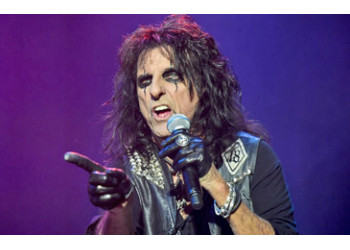 Alice Cooper - Too Close For Comfort Tour tickets